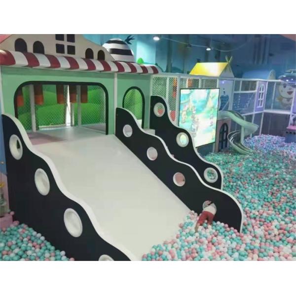 Indoor Playground Indoor Romantic Snow Theme Factory Manufacturer