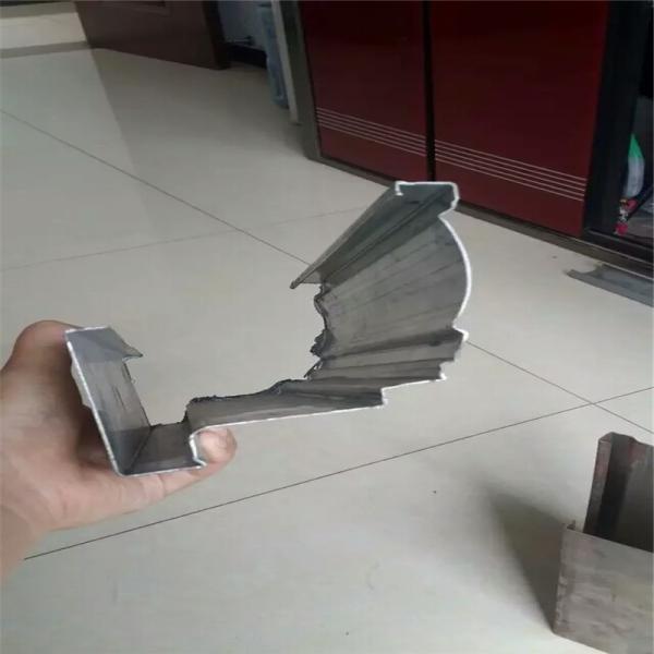 High Pressure Punching Metal Shutter Door Roll Forming Machine Approved CE