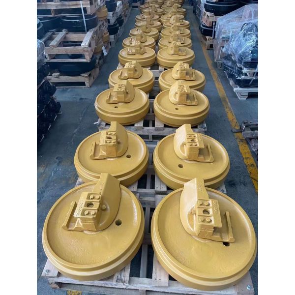 Yellow or Black Customized 40SiMnTi/40Mn2 Front Idler Wheel for D65-12 Bulldozer