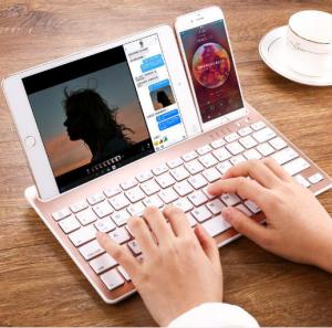 China Octa Core Mtk 6753 Ips 2 In 1 Laptop Computers , 2.5d Screen 32gb Gps 7 Inch Quad Core Android Tablet on sale