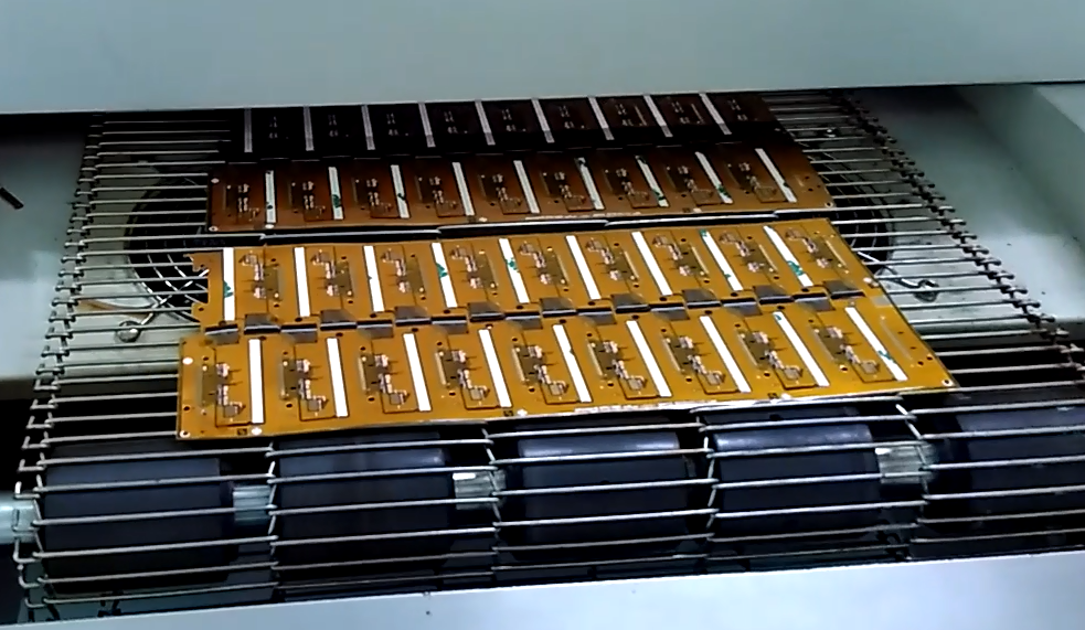 Mesh Conveyor IR Heating Zones Lead Free Reflow Oven