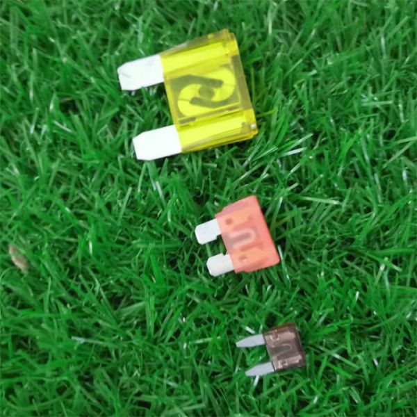 Low Voltage Electric Vehicle Fuse DC32V Different Size UL Certified