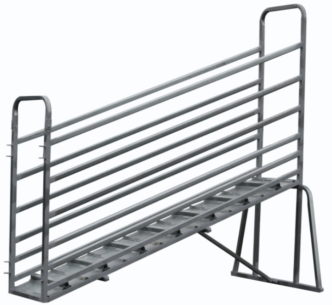 Portable sheep loading ramp / livestock handling equipment