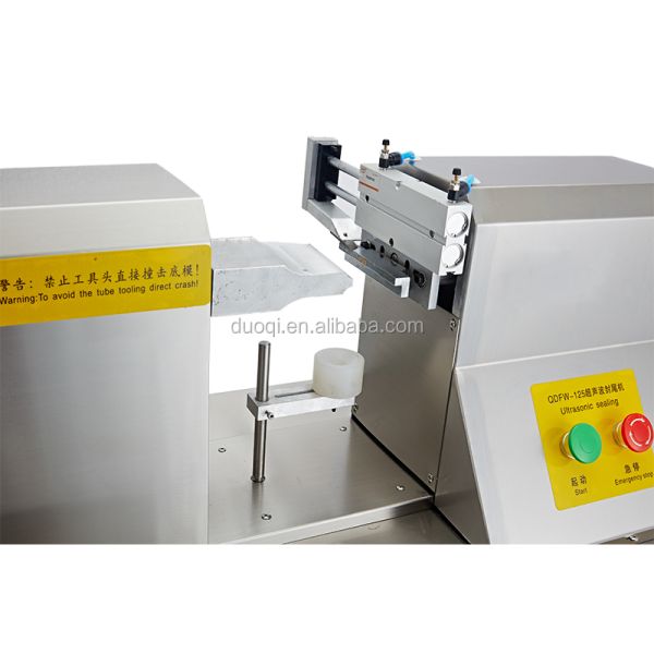 Cosmetic Heat Shrink Packaging Machine SM-4525 Plastic Shrink Wrap Machine