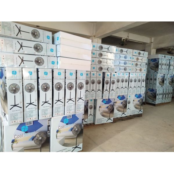 AC 110V~240V 18 Inch Stand Fan , Electric Quiet Oscillating Pedestal Fan