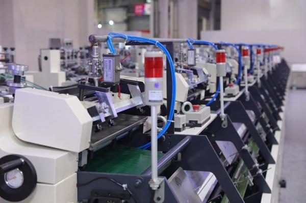 Quality Fully Multi - Functions Hardcover Book Machine Doing Window Quick Positioning for sale