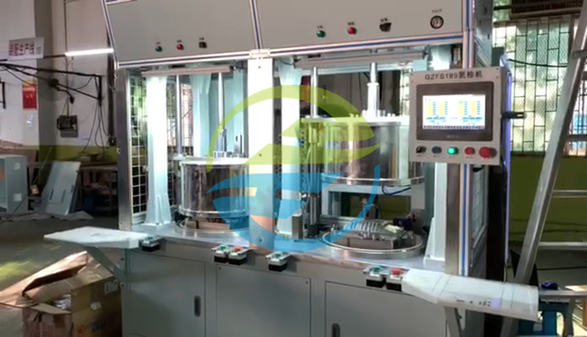 Automotive Inverter Helium Leak Detection Equipment Alarm Leak Rate 1.0E-5 Mbar.l/sec IEC Test Equipment