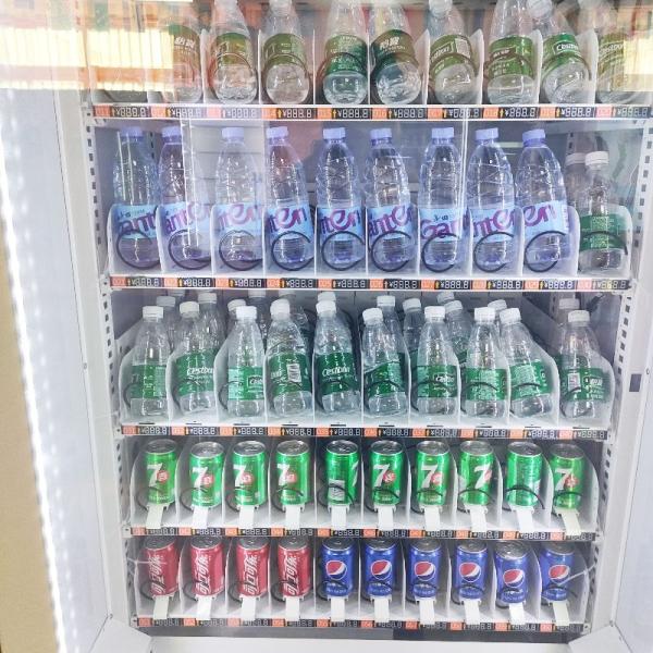 Quality New Type Of Snack And Drink Vending Machine With Touch Screen Or Advertising Screen Vending Machine for sale