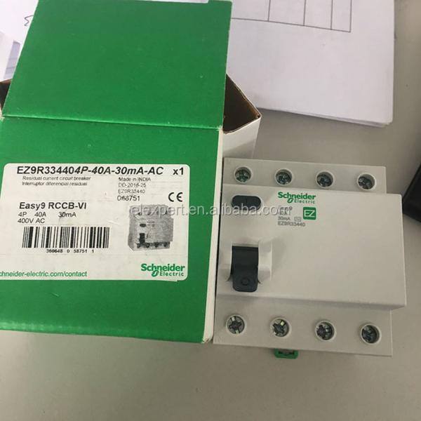 High quality EZ9R36463 Easy9 4 pole 25A 30mA RCD/ELCB/RCCB