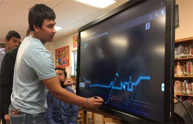 Quality 55'' Infrared LCD Touch Screen Display 350cd With Writing Tools for sale