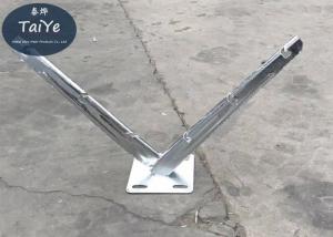 Hot Dipped Galvanized Barbed Wire Fence Brackets Durable 50-60cm Height