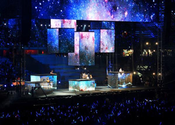 Quality 2500 Nits Large Stadium LED Display Screen Rental With Folding Flexible Modules for sale