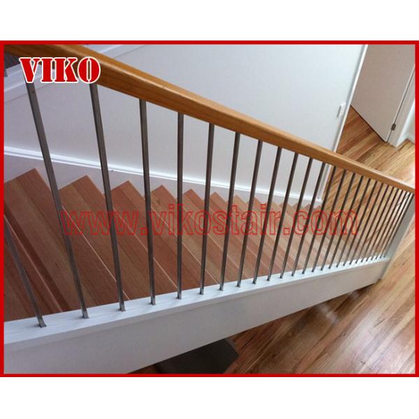 Wrought Iron Staircase VK88S Wrought Iron Handrail Tread Beech ,Railing tempered glass, Handrail b eech Stringer,carbon