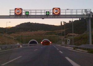 Professional Dustproof Variable Speed Limit Signs With Double Door Design