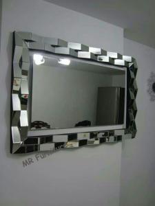 China Multi Facet Frame Decorative Wall Mirrors For Bedroom Color Optional on sale
