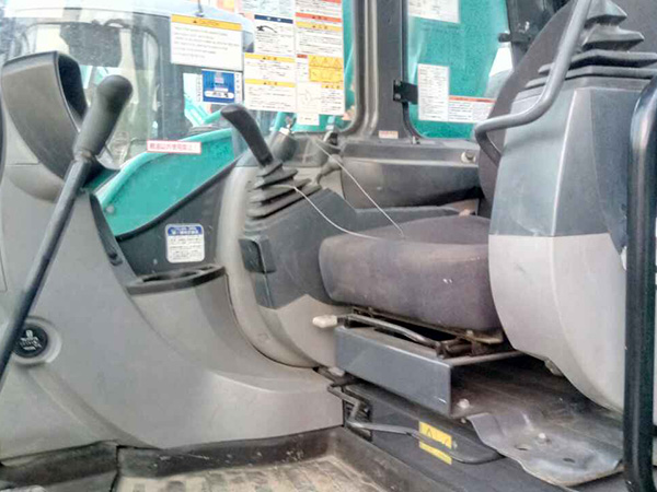 Kobelco SK200 Used Crawler Excavator good condition Kobelco70 reasonable price for sale/second hand Japanese engine SK70 Kobelco 70