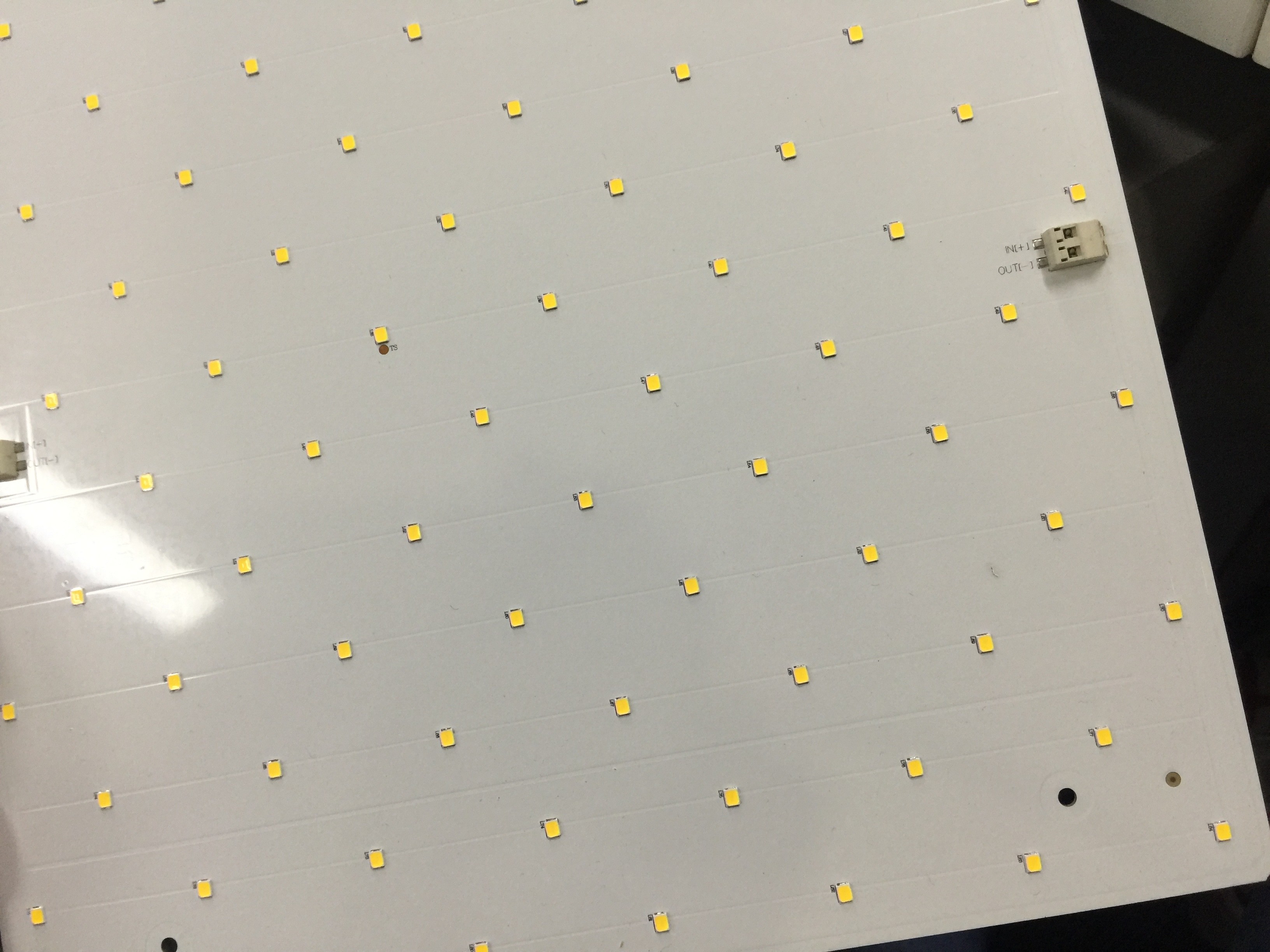 Square SMD LED Module with poke in wiring connector 10W within 5 - step MacAdam 200lm/w