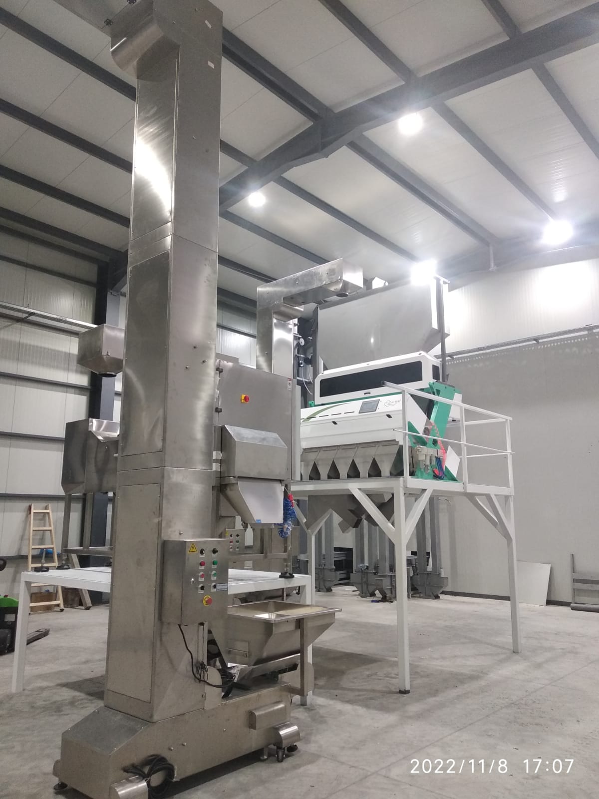 Macadamia Nut Hazelnut Color Sorting Machine Separator High Precision Ai Pistachio Almond Kernel And Shell Color Sorter
