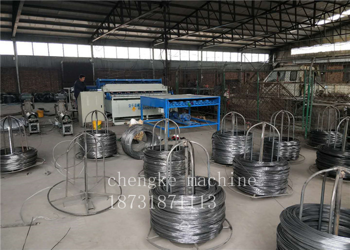PLC Automatic Wire Mesh Welding Machine , Galvanized Wire Machine 1 Year Warranty
