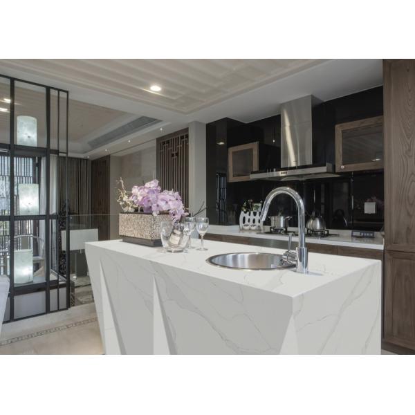 High Density Honed Finish Quartz Worktops Strong Resistance To Scratch