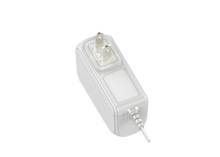 18W Universal External Switching Power Supply With Output 9 - 15V