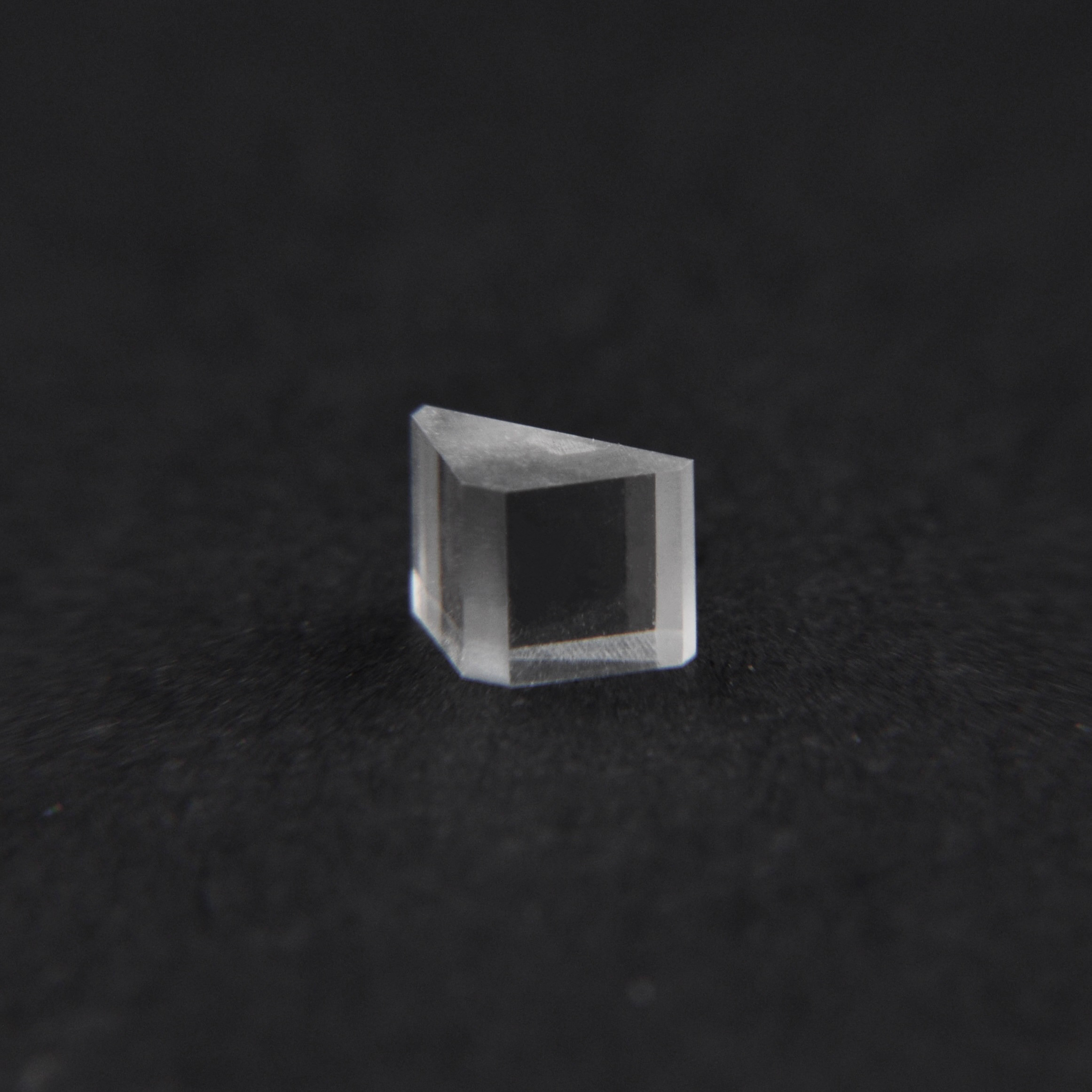 Wholesale Triangle Prism Optical CVD Diamond 6-Side Polished High Transparency Loose Mono Crystal Diamond from china suppliers