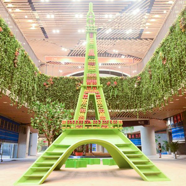 Durable Lifelike Artificial Plant Wall For Store Long Term Life Time