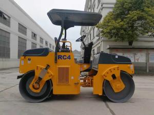 China 4000kg Vibratory Road Roller Variable Speed Roller Road Machine on sale