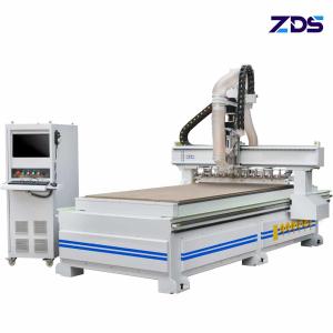 China 9.0kw Spindle Woodworking CNC Machine Wood Cutting Machine Computer on sale