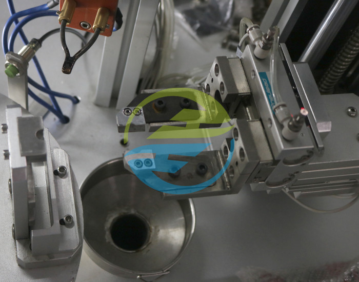 4 Stations Hot Melt Ealing Water Filled Teether Machine Testing Equipment for Water Teether