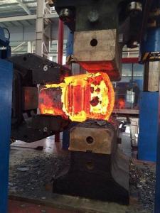 4500 Ton Oil Hydraulic Open Die Forging Press Machine Four Columns Frame