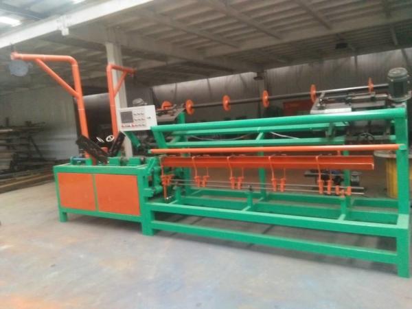Quality Highway Chain Link Fence Machine 140m2/h 2.8T twisted and knuckled sides for sale