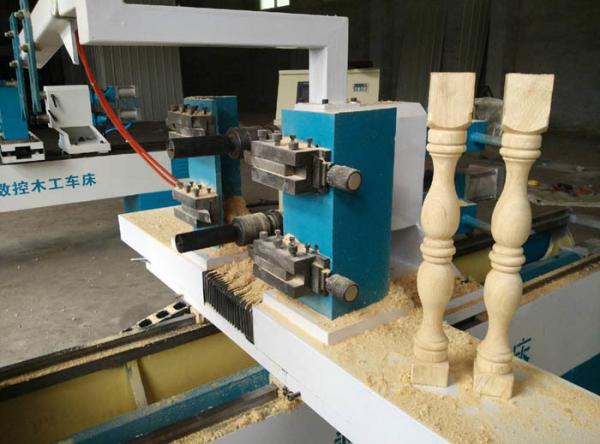 Quality Iron Material CNC Wood Turning Lathe Machine , Wood Cutting CNC Router Machine for sale