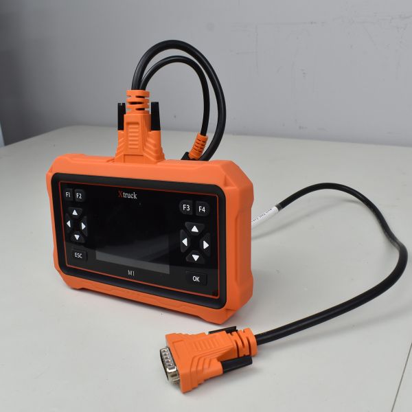 Xtruck M1 Motorcycle Diagnostic Tool with Stable Performance Handheld Operation and Large Capacity Storage