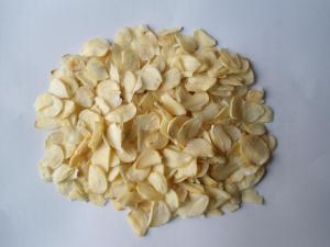 Wholesale 2017 new crops dehydrated garlic flake- Grade A (pure white garlic) from china suppliers