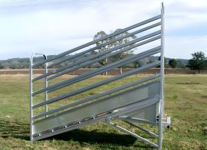 China 3.2M Hot Dipped Galvanized Cattle Fencing Loading Ramp Adjustable Livestock Fencing Panels on sale