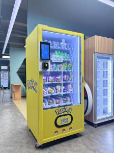 China Standard Models 20-50 Days Smart Vending System Trading Card Vending Machine With Android OS 11 on sale
