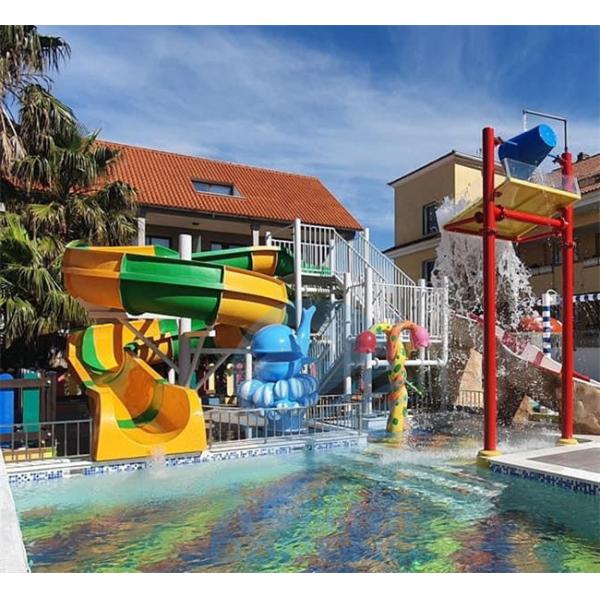 Fiberglass Water Splash Pad 5m Height Water Park Bucket Dump Cluster For Spray Zone