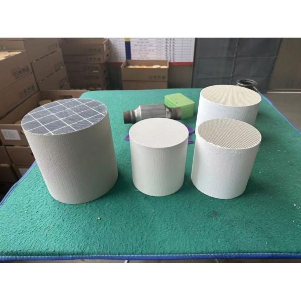 Hyundai High Standard Is Suitable for IX35 Car Three-Way Catalytic Converter