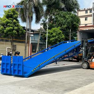 China Freestand Portable Truck Loading Ramp 20 Tons Temporary Loading Platform on sale