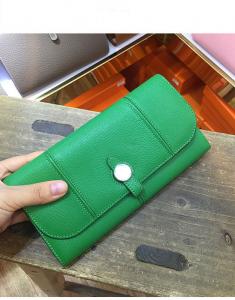 Hot sell nice quality green women designer purse natural goatskin purse passport purse brand flat purse LR-P01
