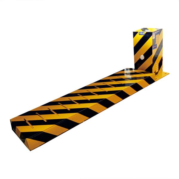 Quality Retractable IP67 One Way Road Spikes Speed Reduce Wire Control 100m for sale
