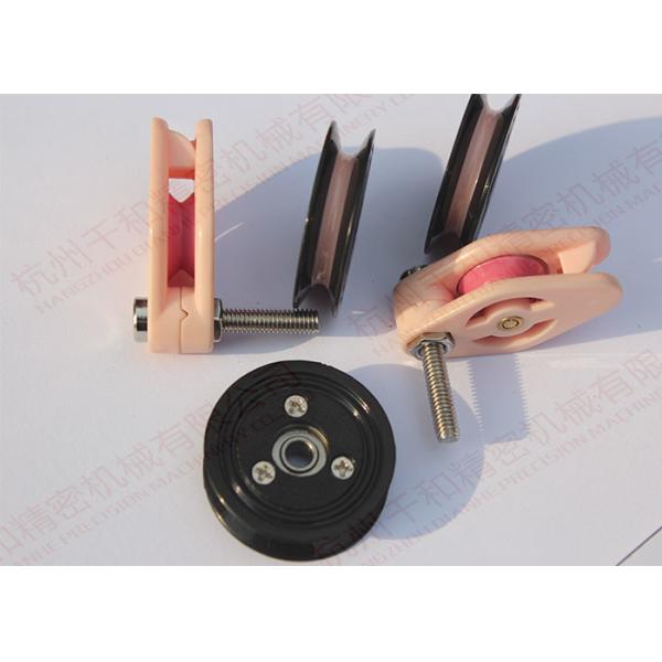 Pink color Roller plastic cable pulley with high speed bearing , 95% AL2O3 materials