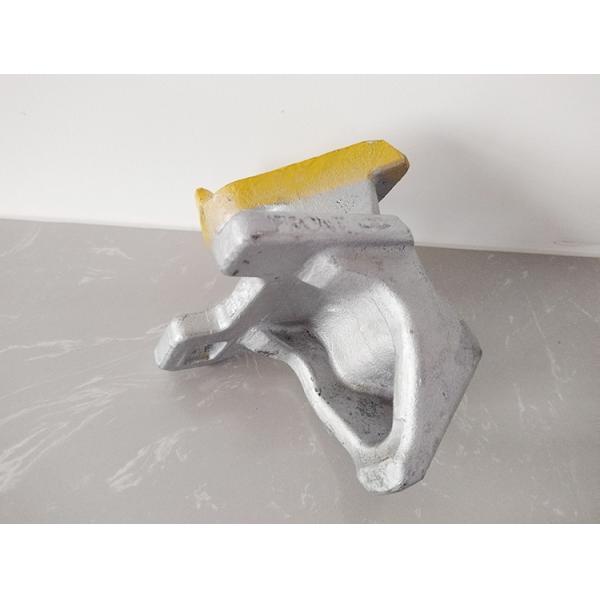 Fully Automatic Lashing TwistLock ISO Shipping Container Twist Lock Hot Dip Galvanized Finish 4.5kgs/piece