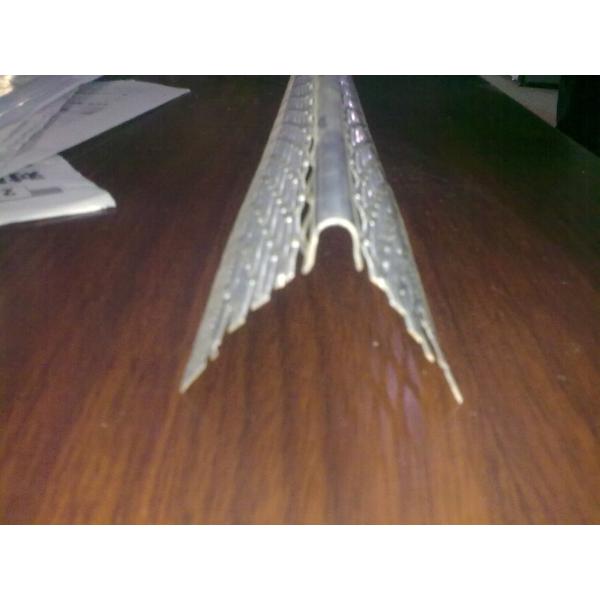 Hot Dipped Galvanized Corner Bead , 2.7 Meter 30mm Wings Plaster Angle Bead