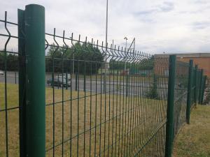 Wholesale 3d Curvy Galvanized Welded Wire Mesh Fence 3D Triangle Mesh from china suppliers
