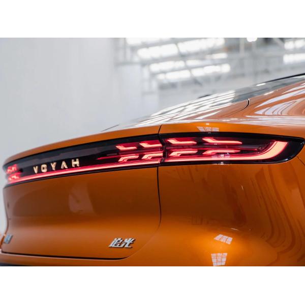 2024 Voyah Zhuiguang Electric Sedan EV Vehicle with Ternary Lithium Battery and 5-Door 5-Seat Body Structure