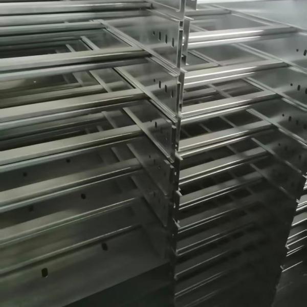 Heavy Duty Load Capacity Ladder Type Cable Tray With High Corrosion Resistance And 3mm Wire Diameter