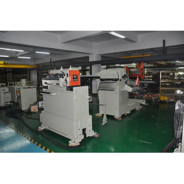 PLC Control Box Servo Zig Zag Feeder RNC-600F-300P For 600mm Coil Metal Sheet