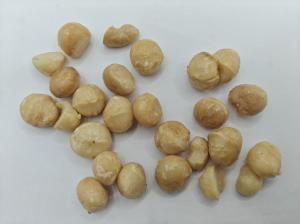 Delicious Roasted Macadamia Nuts Made With Natural Ingredients